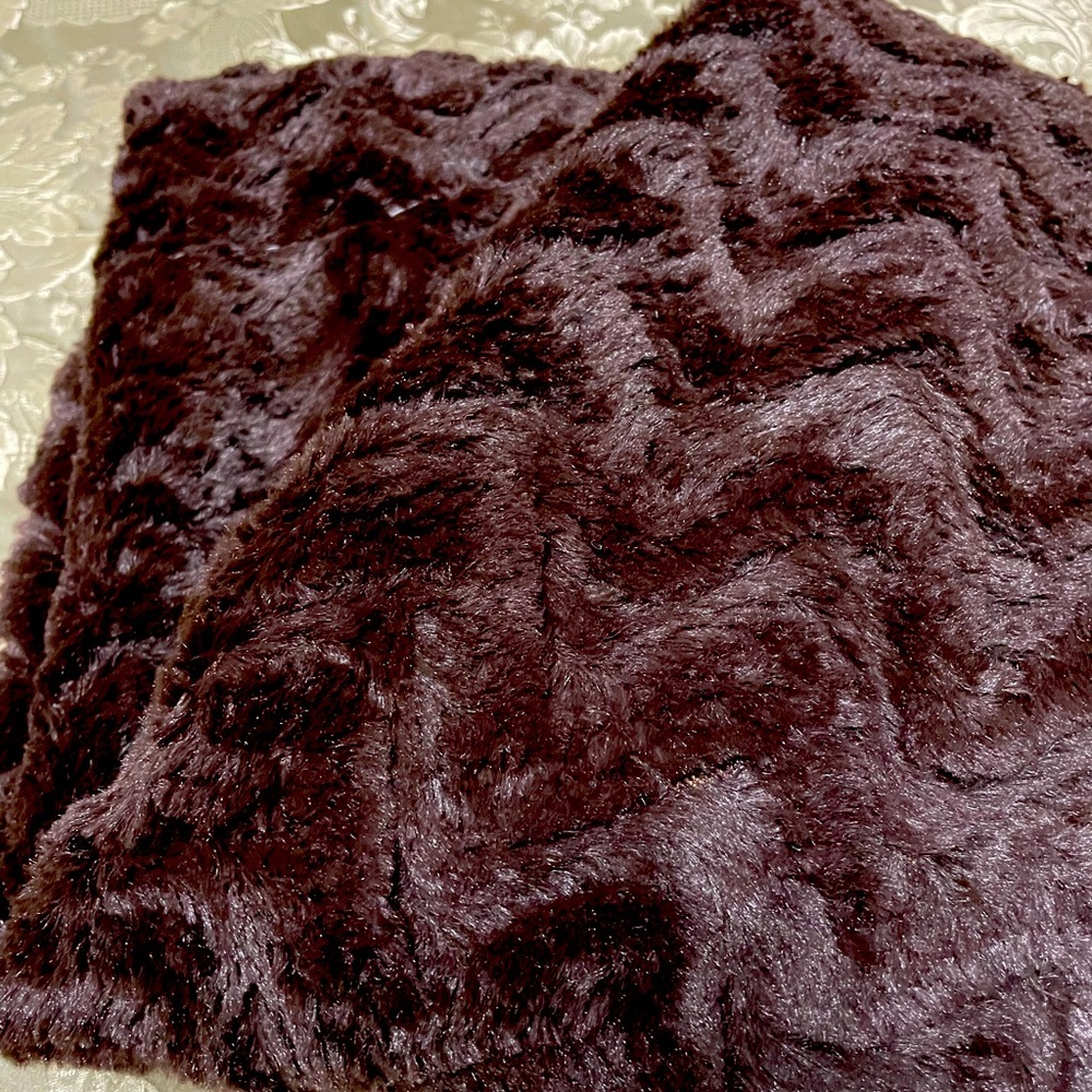 Chocolate faux fur throw
